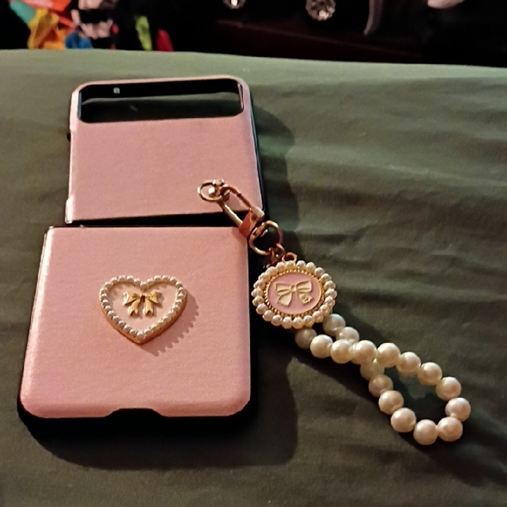 Elegant Pink Phone Case with Pearl Charm